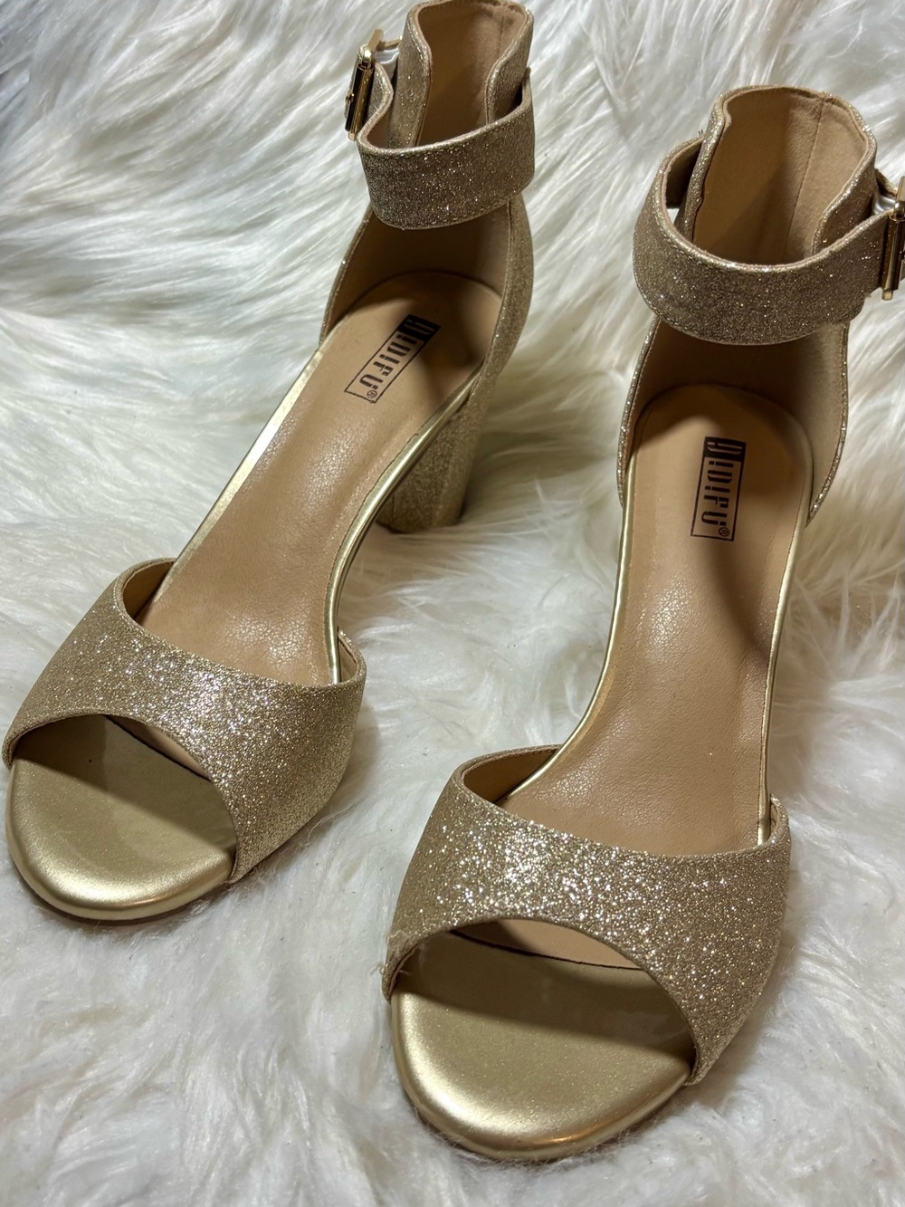 INDIFU - Candies Gold Glitter Low Block Heel Peep Toe Ankle Strap Sandals - Gold